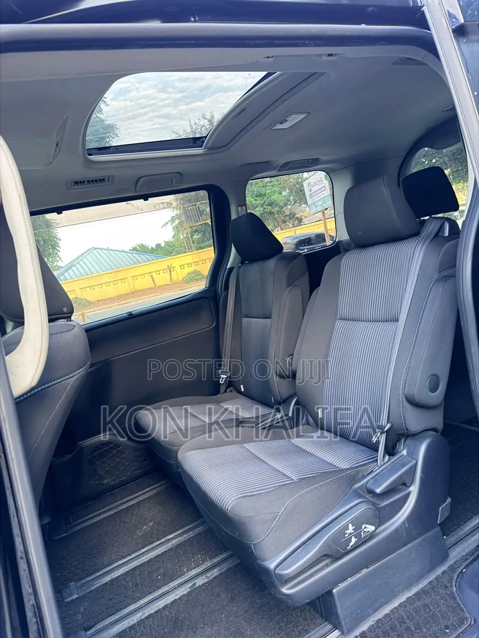 Toyota Voxy 2014 Black