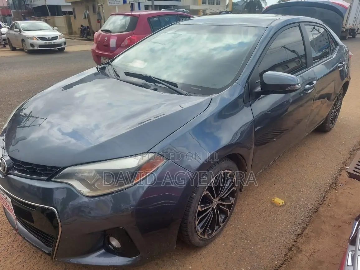 Toyota Corolla S Plus 4dr Sedan (1.8L 4cyl CVT) 2016 Gray