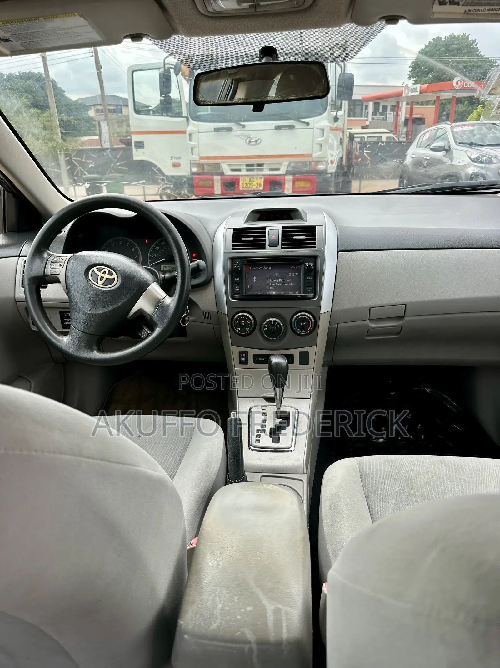 Toyota Corolla LE 4dr Sedan (1.8L 4cyl 4A) 2013 Black