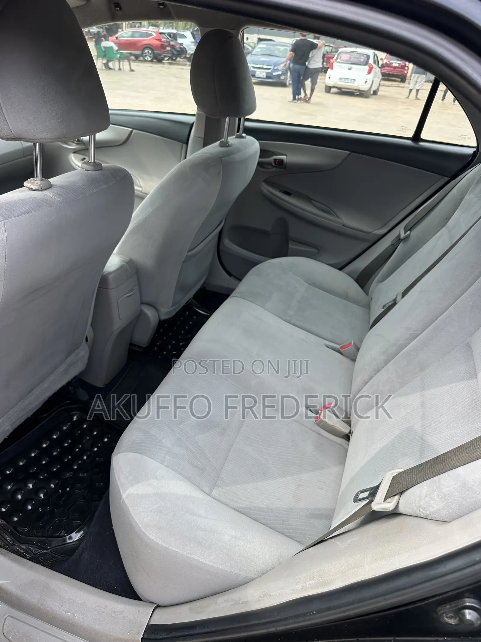 Toyota Corolla LE 4dr Sedan (1.8L 4cyl 4A) 2013 Black