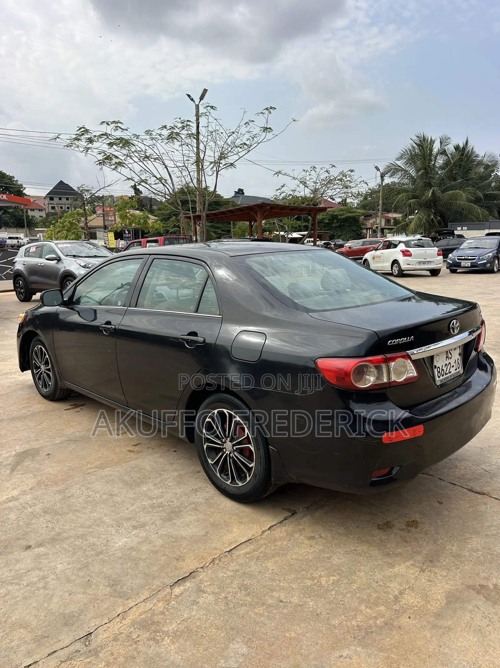 Toyota Corolla LE 4dr Sedan (1.8L 4cyl 4A) 2013 Black