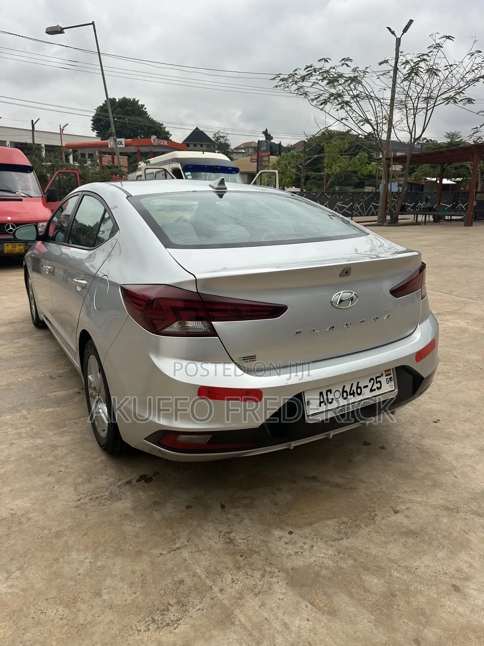 Hyundai Elantra Limited 2020 Gray