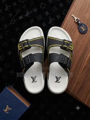 Louis Vuitton Slippers