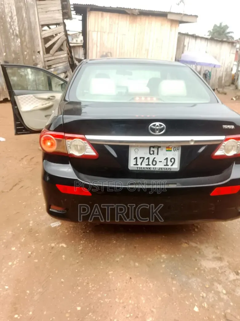 Toyota Corolla 2012 Black