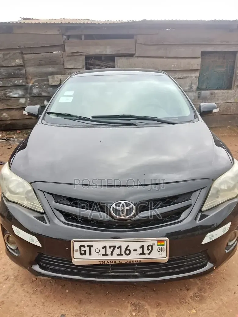 Toyota Corolla 2012 Black