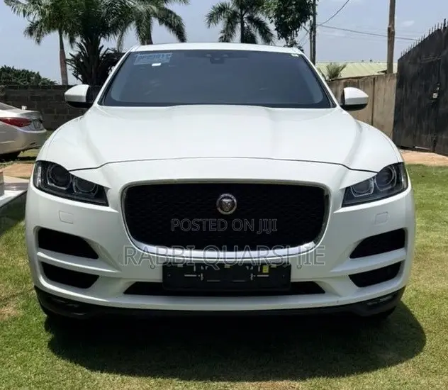 Jaguar F-Pace 35t Prestige 2017 White