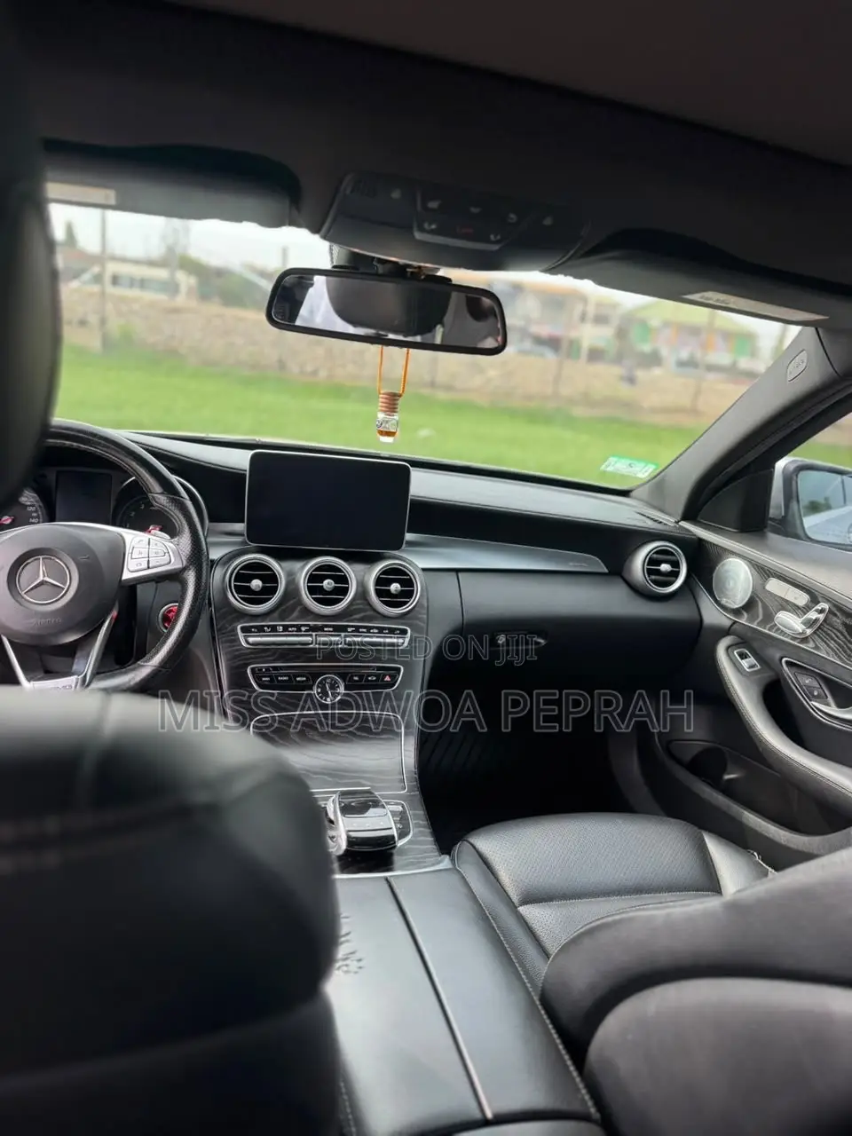 Mercedes-Benz C300 Luxury 4dr AWD 4Matic Sedan (2.0L 4cyl 7A) 2015