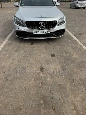 Mercedes-Benz C300 Luxury 4dr AWD 4Matic Sedan (2.0L 4cyl 7A) 2015