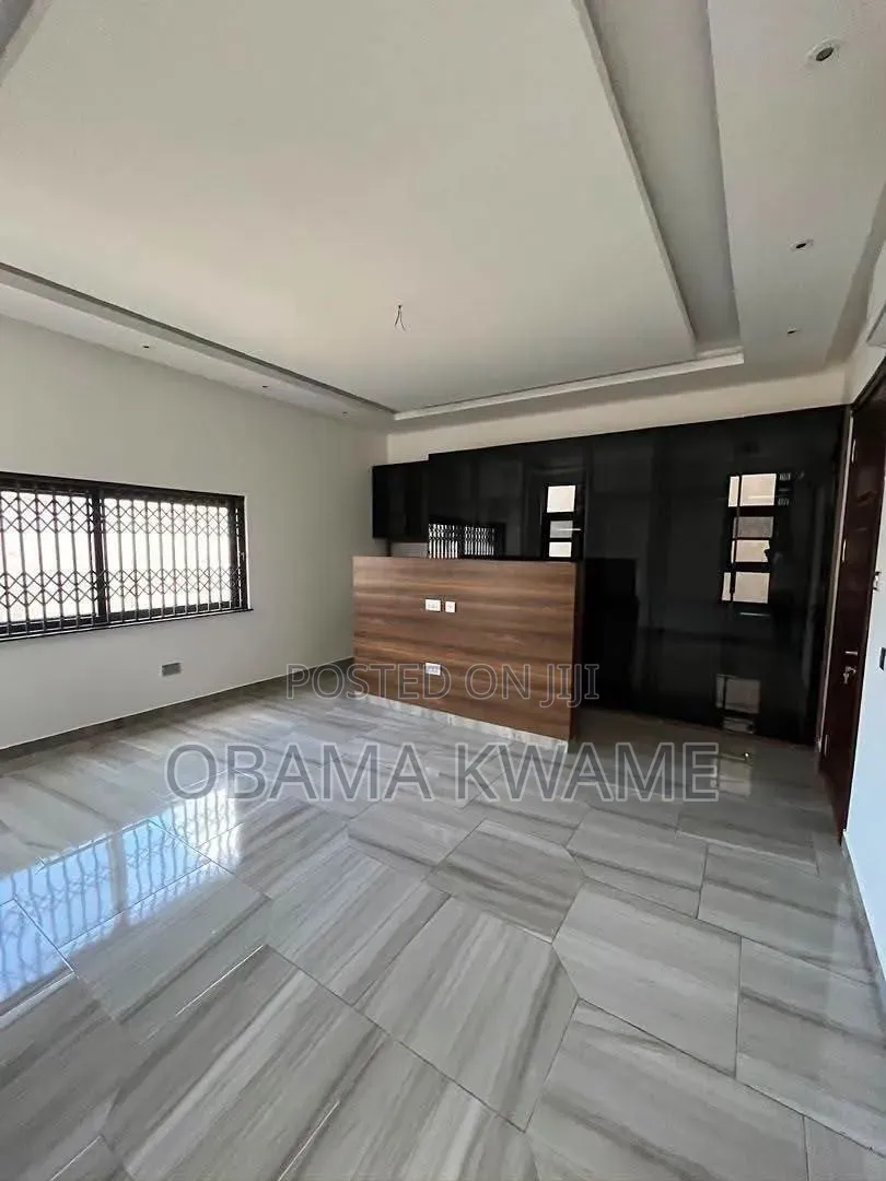 4bdrm House in Laryea Homes, A&C Mall Area for sale