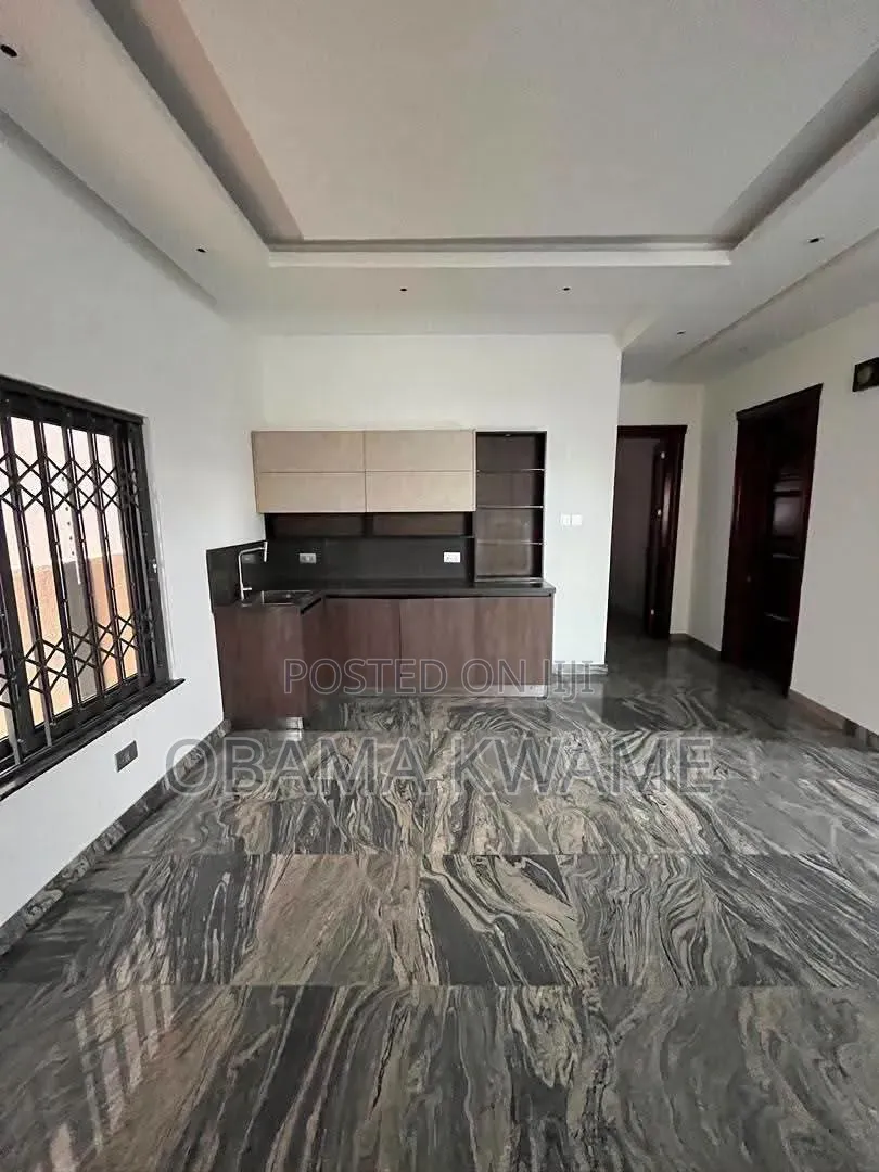 4bdrm House in Laryea Homes, A&C Mall Area for sale
