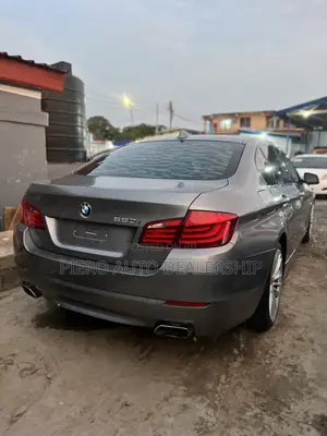 BMW 550i 2011 Gray