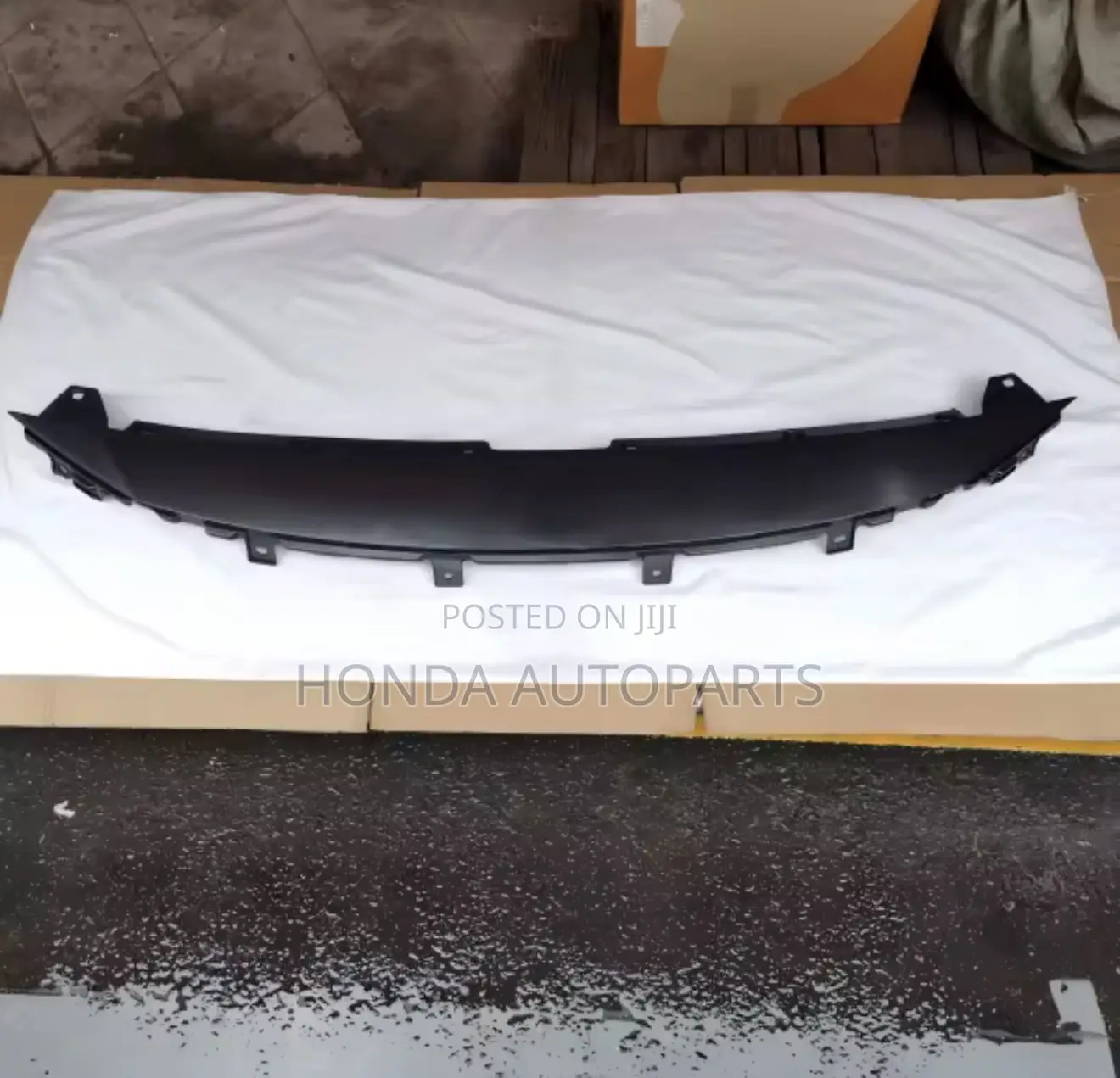 Honda Accord Top Bonnet/Bumper Mould 2018,2019,2020,2021