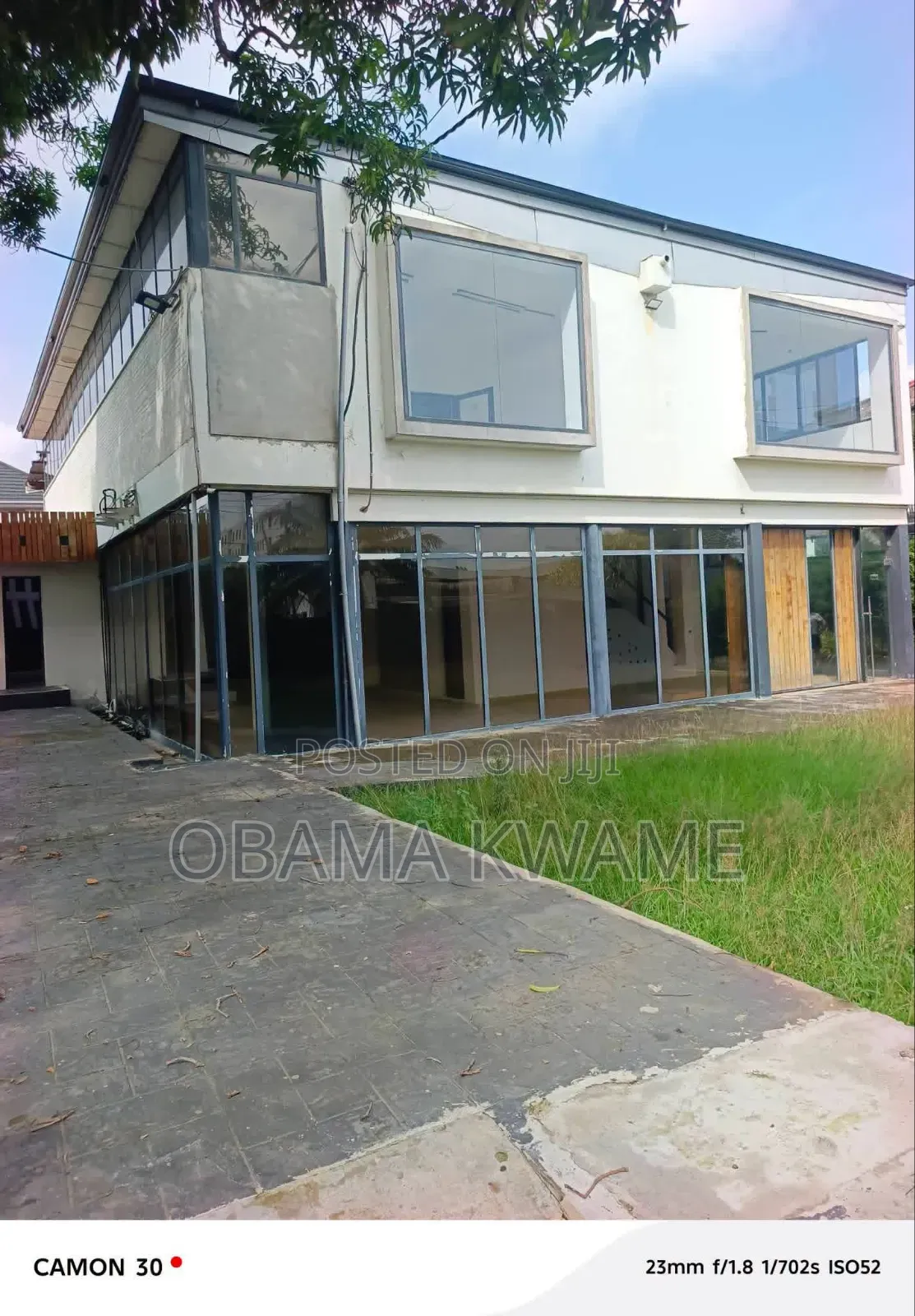  12-Bedroom Commercial Property for Rent – Osu Nyaniba Estate