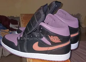 Air Jordan 1 Mid