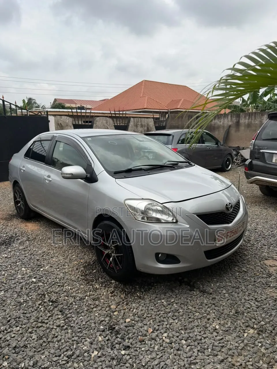 Toyota Belta 2010 Silver