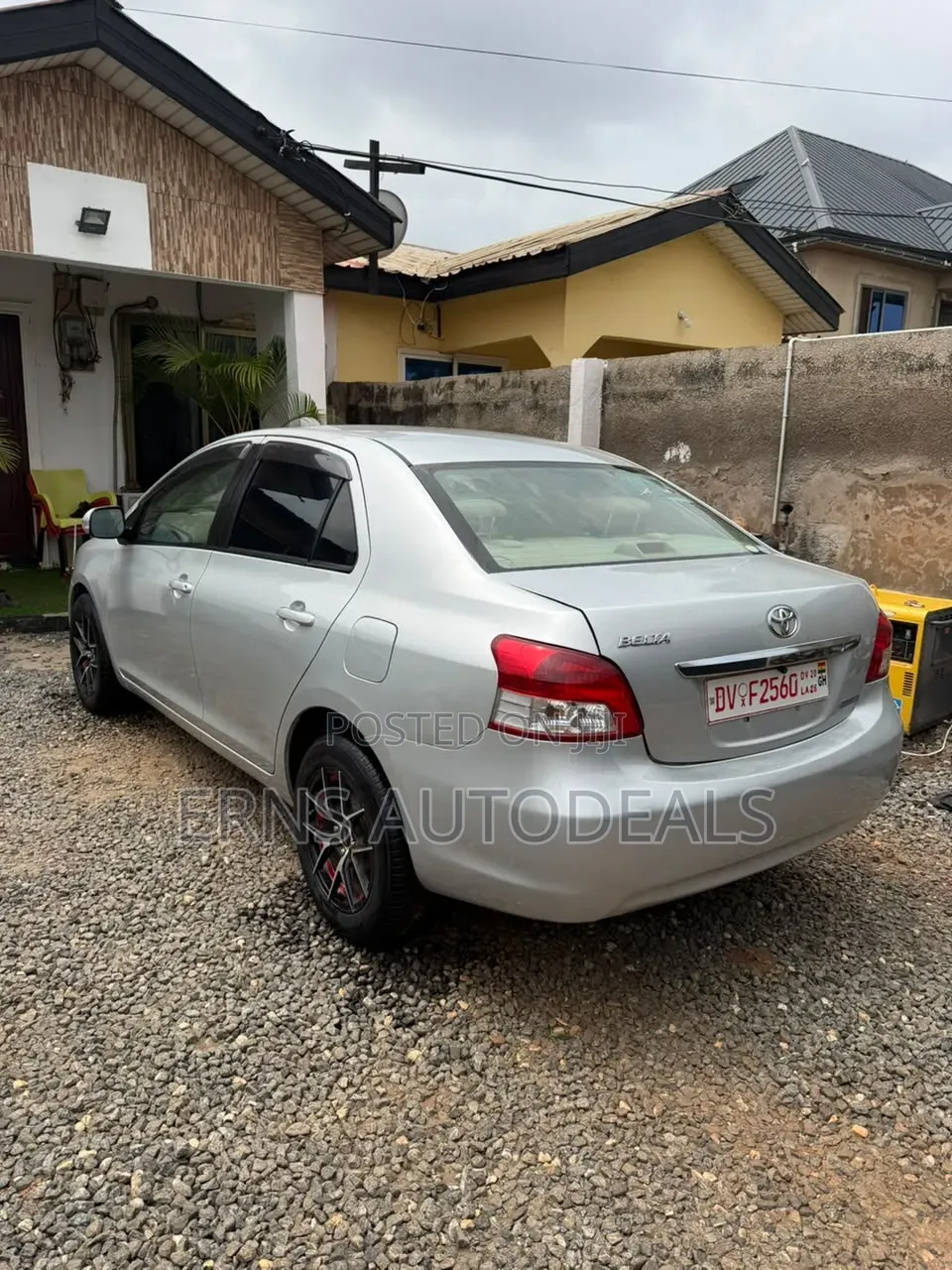 Toyota Belta 2010 Silver