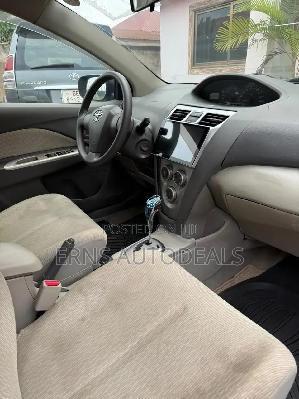 Toyota Belta 2010 Silver