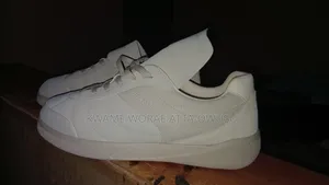 HUGO Men's White Leather Low-Top Sneakers