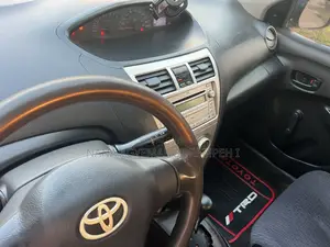 Toyota Yaris Sedan Automatic 2007 Silver