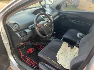 Toyota Yaris Sedan Automatic 2007 Silver