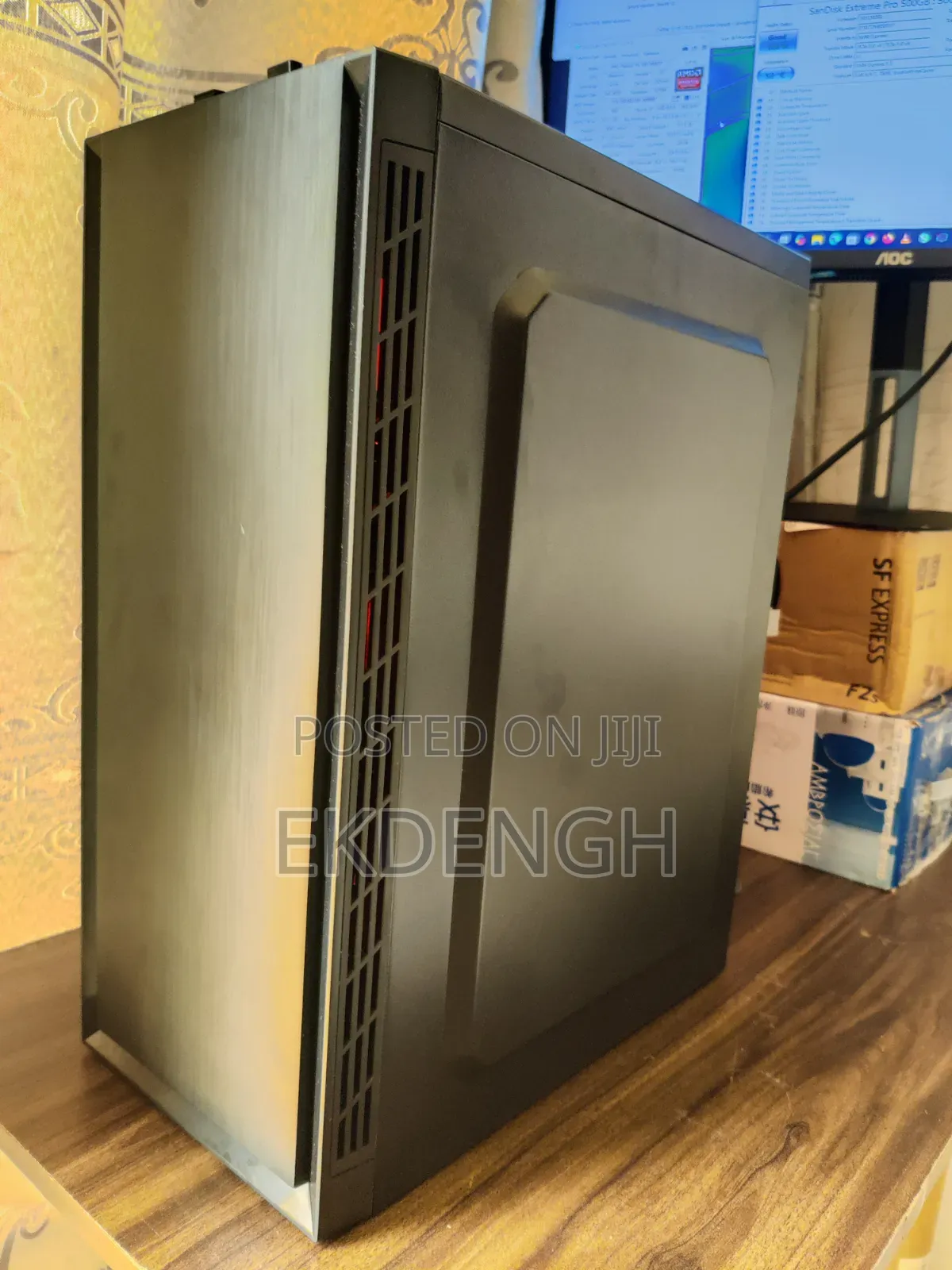 Desktop Computer 32GB Intel Xeon SSD 500GB