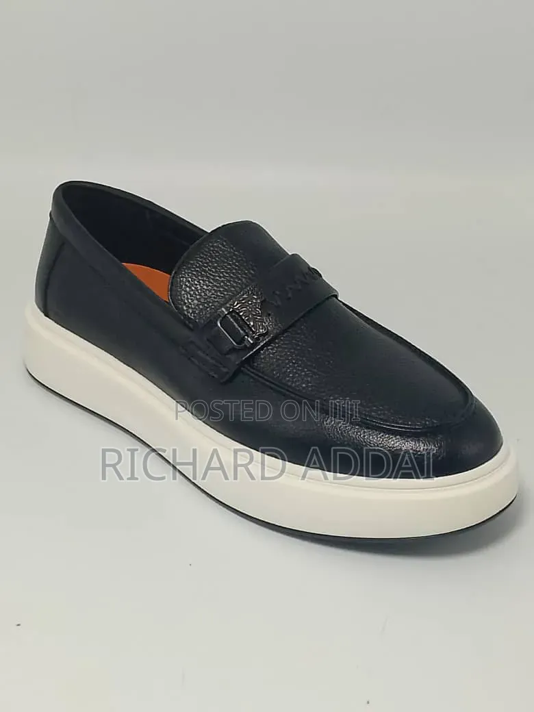 Men Quality Easy Wear Sneakers