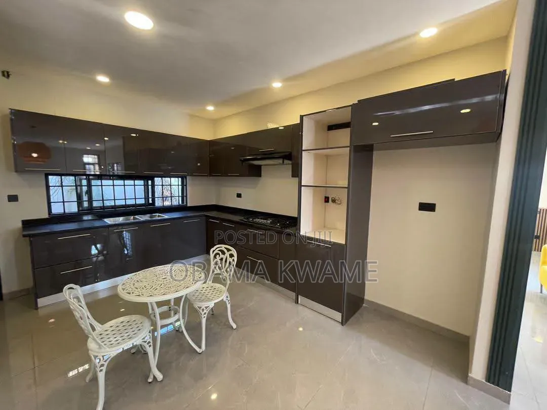 3bdrm House in Laryea Homes, Amasaman for sale