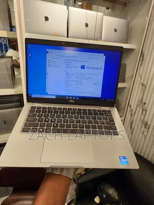 Laptop Dell Latitude 5320 16GB Intel Core i7 SSD 512GB