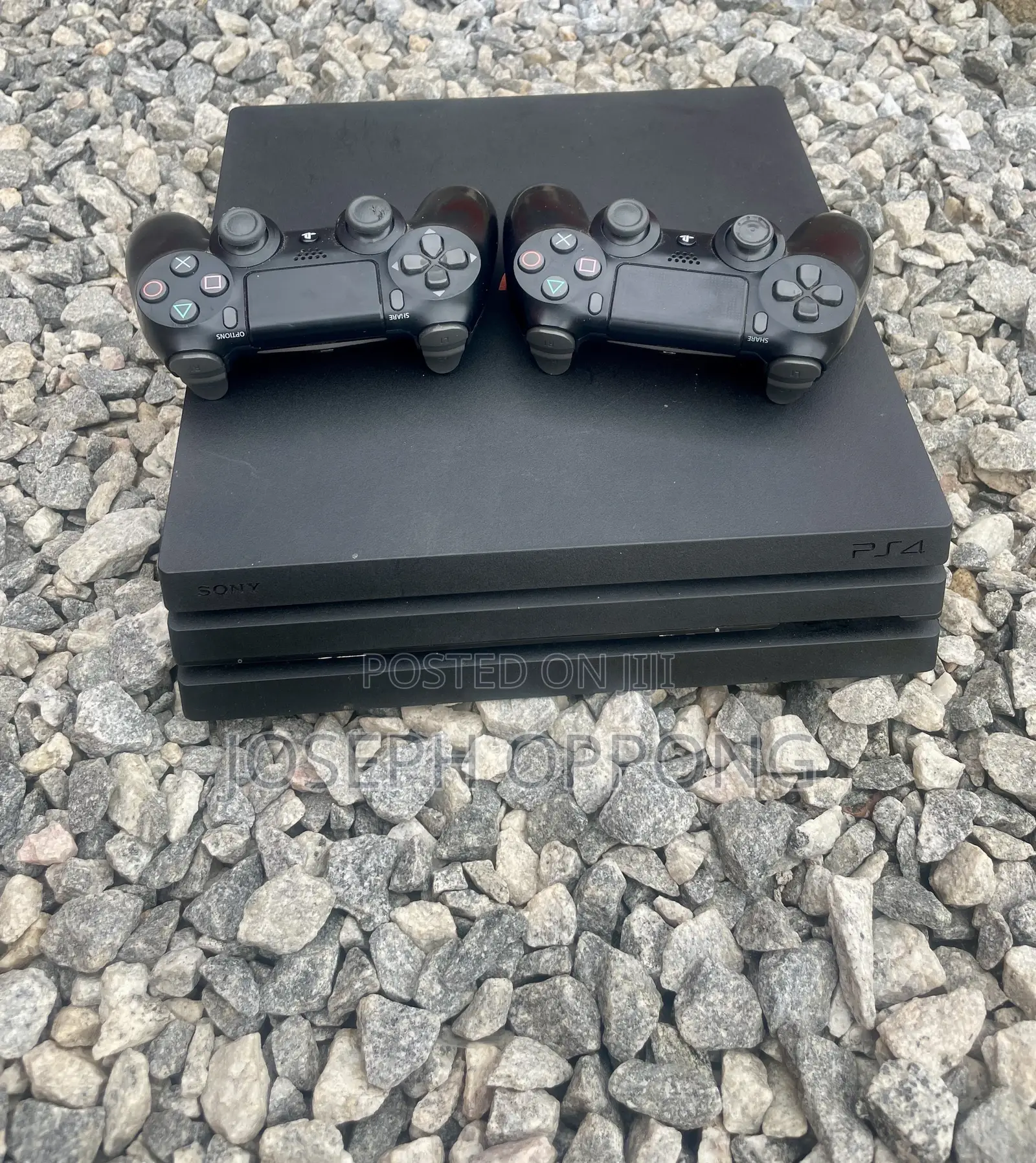 Ps4 Pro 825gb