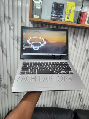 Laptop Dell Latitude 3310 2-in-1 8GB Intel Core i5 SSD 256GB