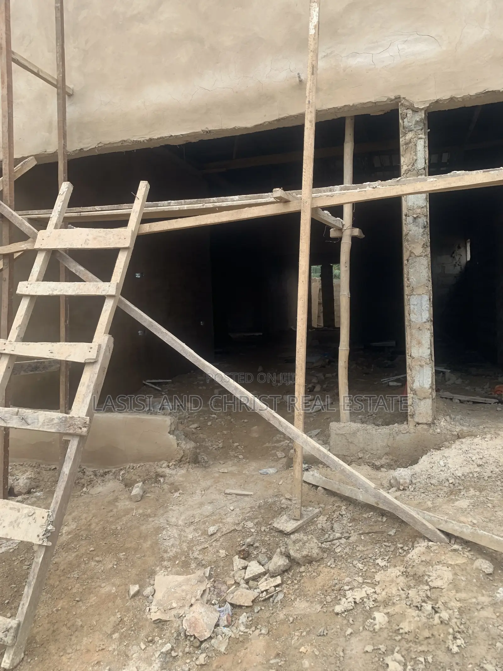 2bdrm House in Lasisi And Christ, Pokuase for sale