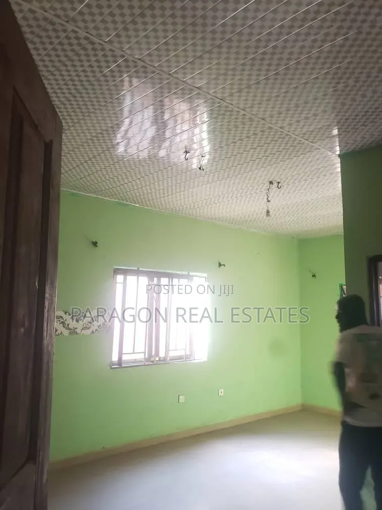 3bdrm House in Golden Valley, West Hills Mall Area for sale