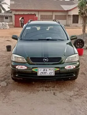 Opel Astra 2006 Green