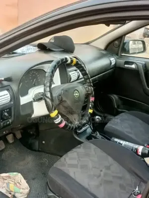 Opel Astra 2006 Green
