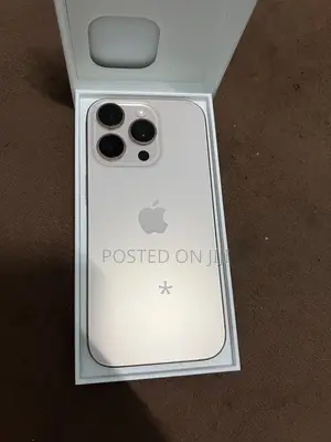 New Apple iPhone 16 Pro Max 512 GB Gold