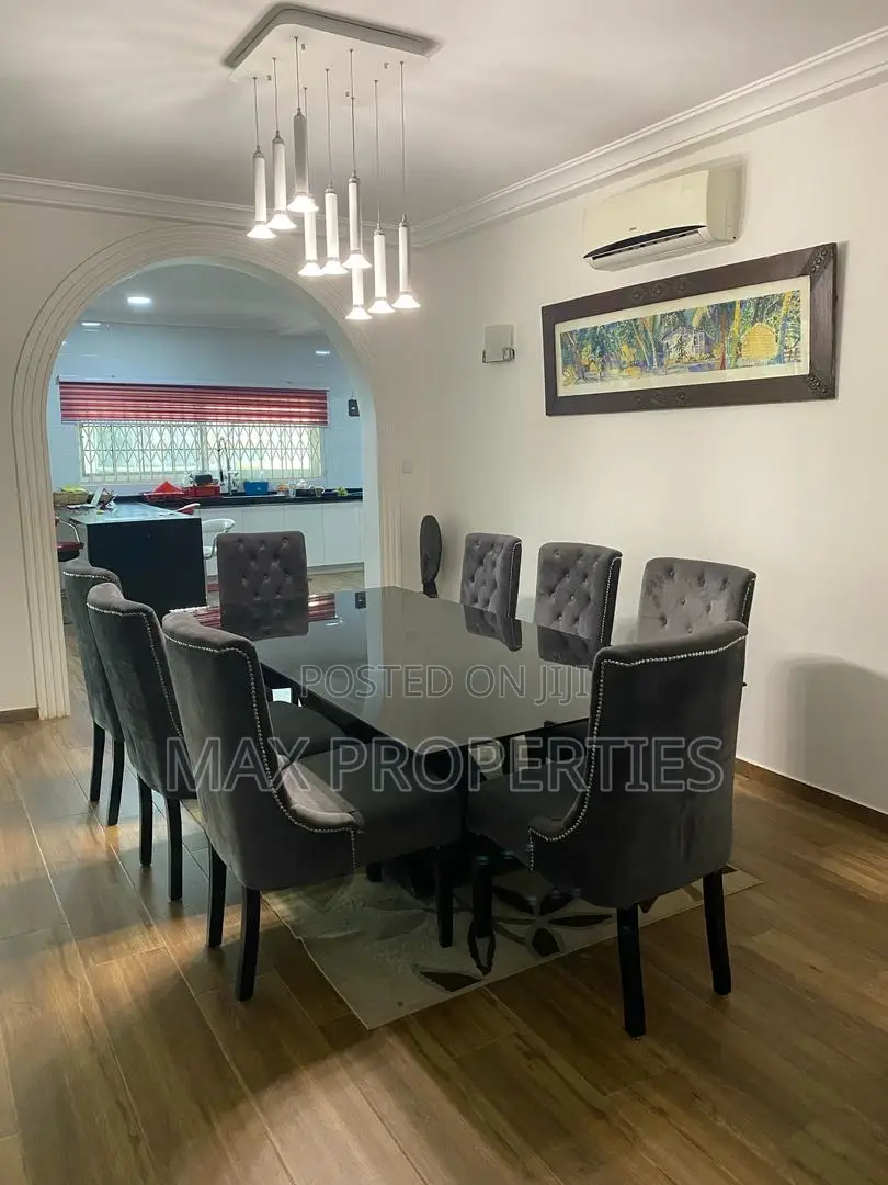 5bdrm Mansion in Oyarifa for sale