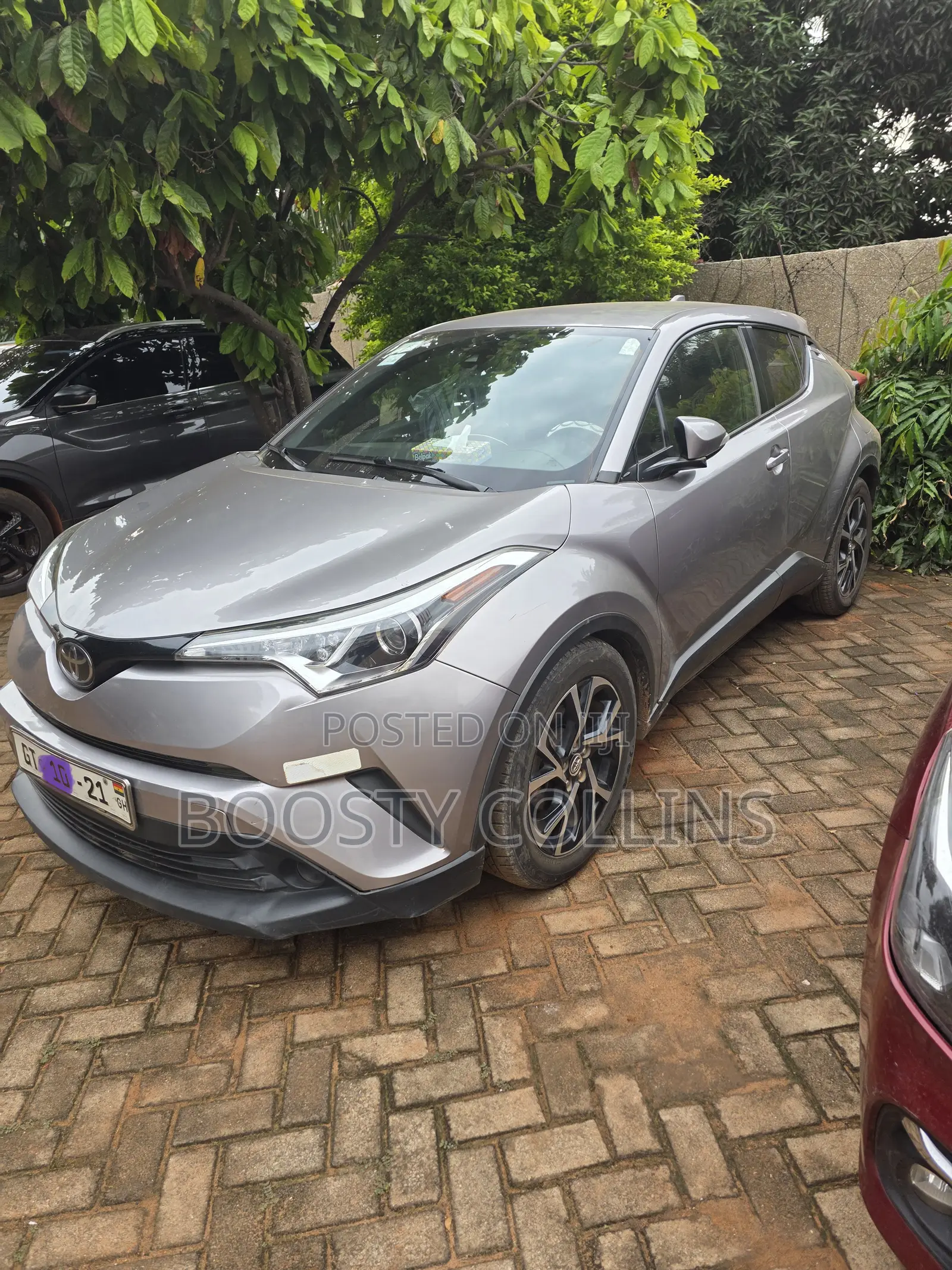 Toyota C-HR XLE FWD 2019 Gray