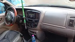 Mazda Tribute 2001-2006 Model