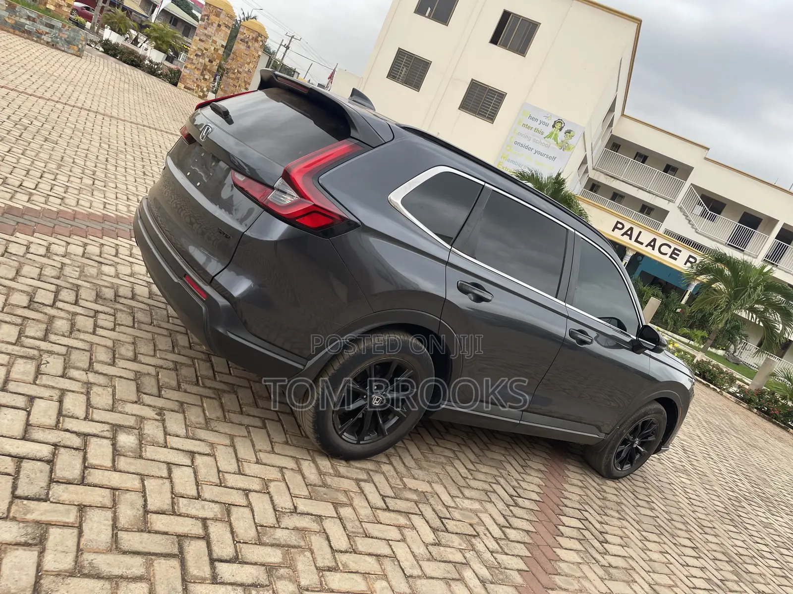 Honda CR-V 2023 Gray