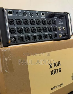Behringer XR 18 Stage Box
