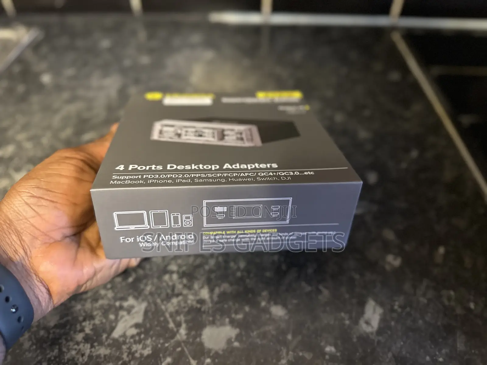 HUNDA Supercharger Station 210W 4 Ports USB C a Desktop Charging Hub