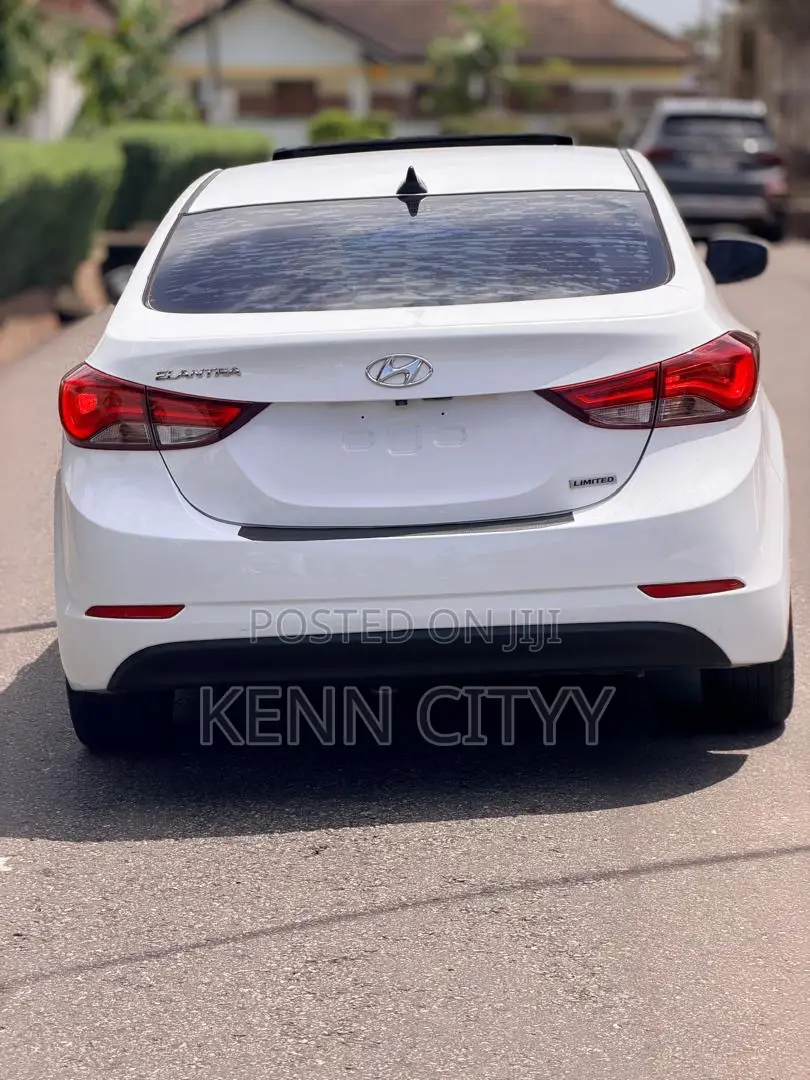 Hyundai Elantra 2016 White