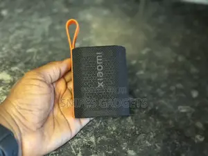 Xiaomi Sound Pocket (Powerful Pocket Size Bluetooth Speaker)