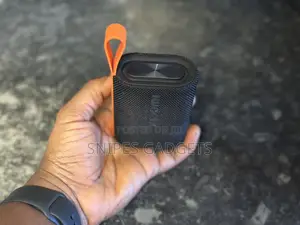 Xiaomi Sound Pocket (Powerful Pocket Size Bluetooth Speaker)