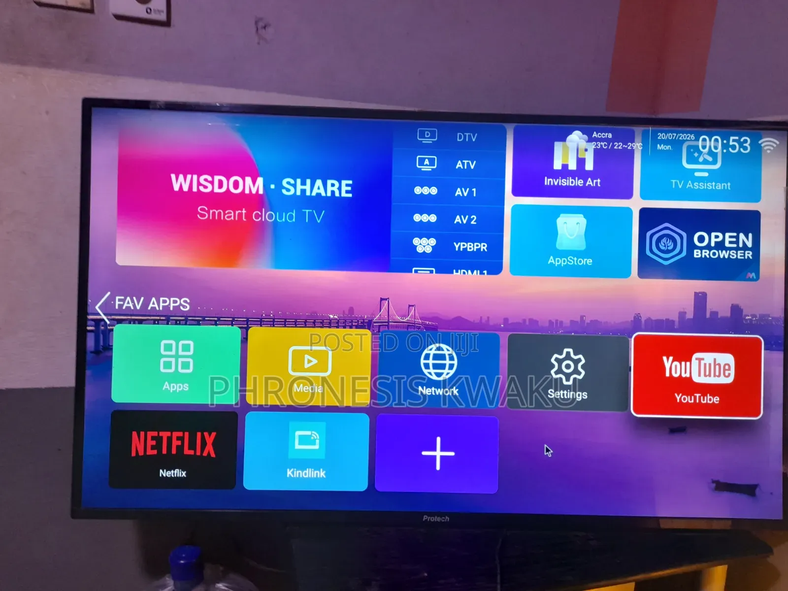Mooved Andriod TV 65 Inch.