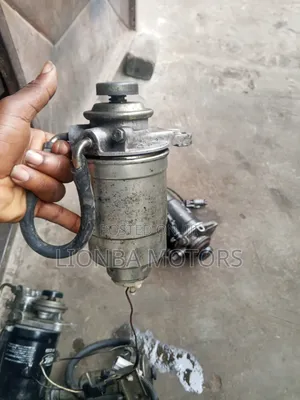 Hyundai Grace Hand Pump