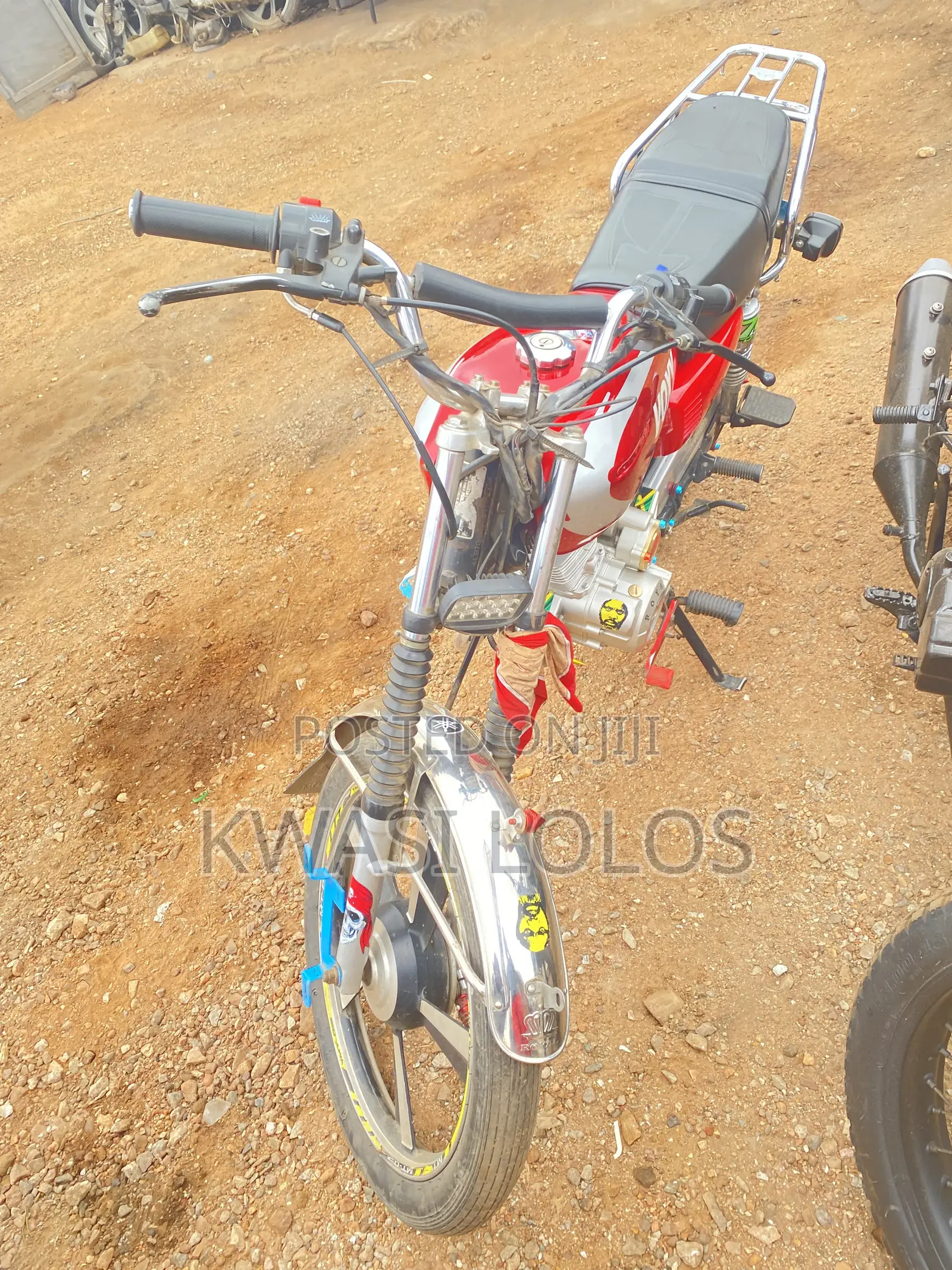 Royal RY125 2023