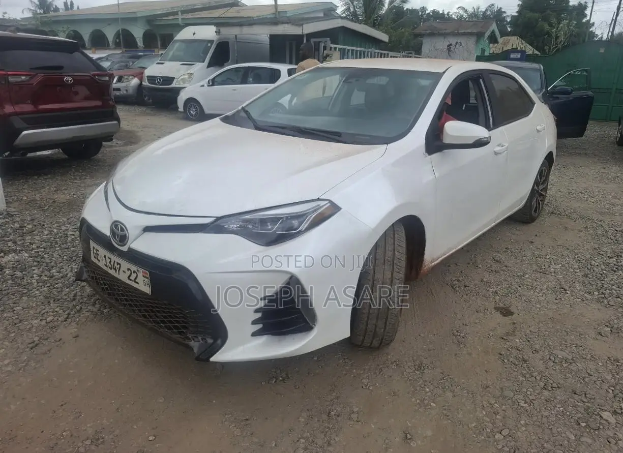 Toyota Corolla 2018 White