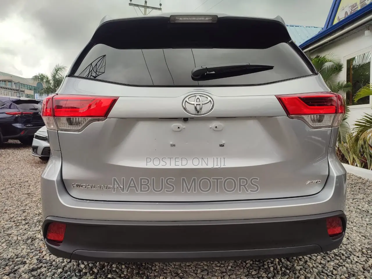 Toyota Highlander LE AWD 2020 Silver