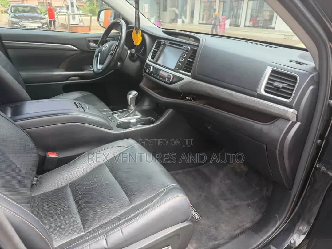 Toyota Highlander Limited 4x2 V6 (3.5L 6cyl 8A) 2018 Black